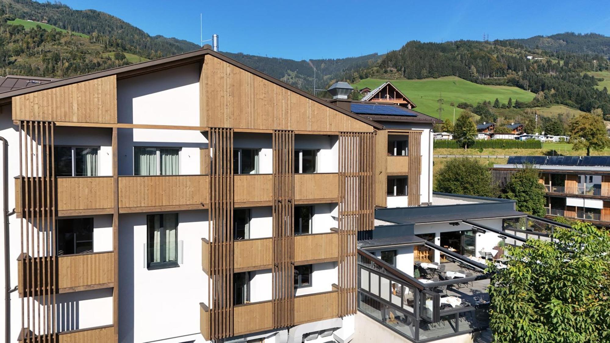 Hotel Hubertus Sankt Johann im Pongau Eksteriør billede